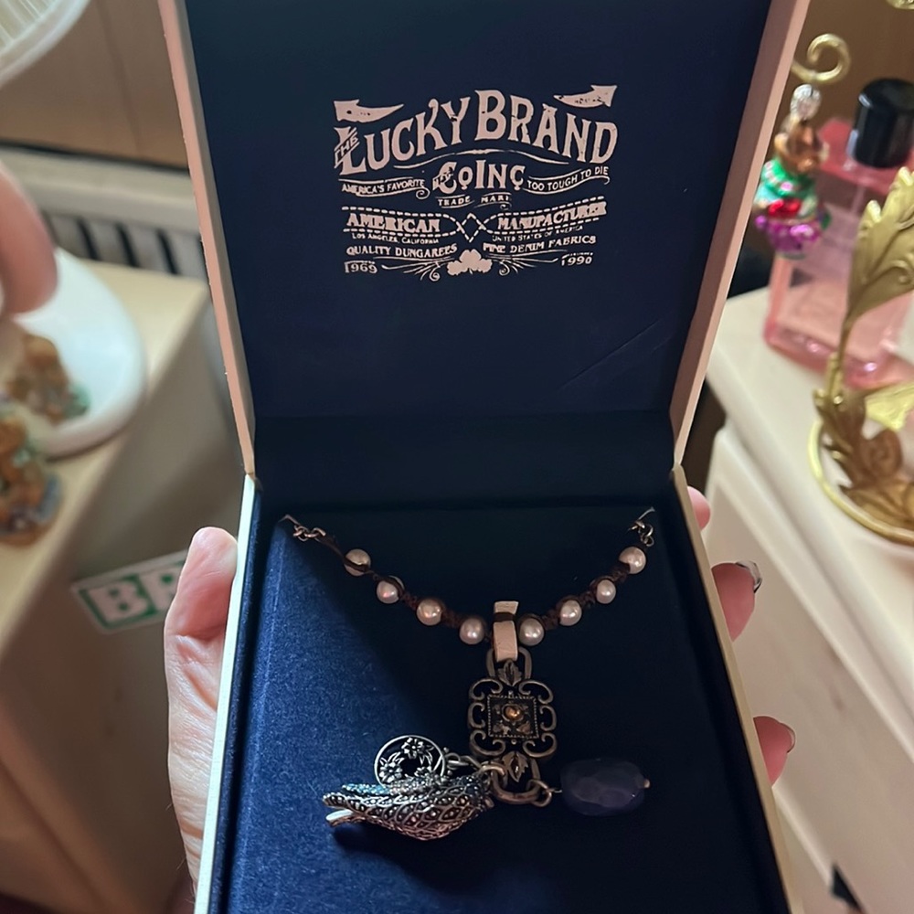 Lucky brand necklace
